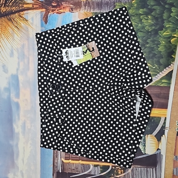 Kavu Catalina Shorts Black‎ Polkadot Size 6 NWT - Picture 1 of 5